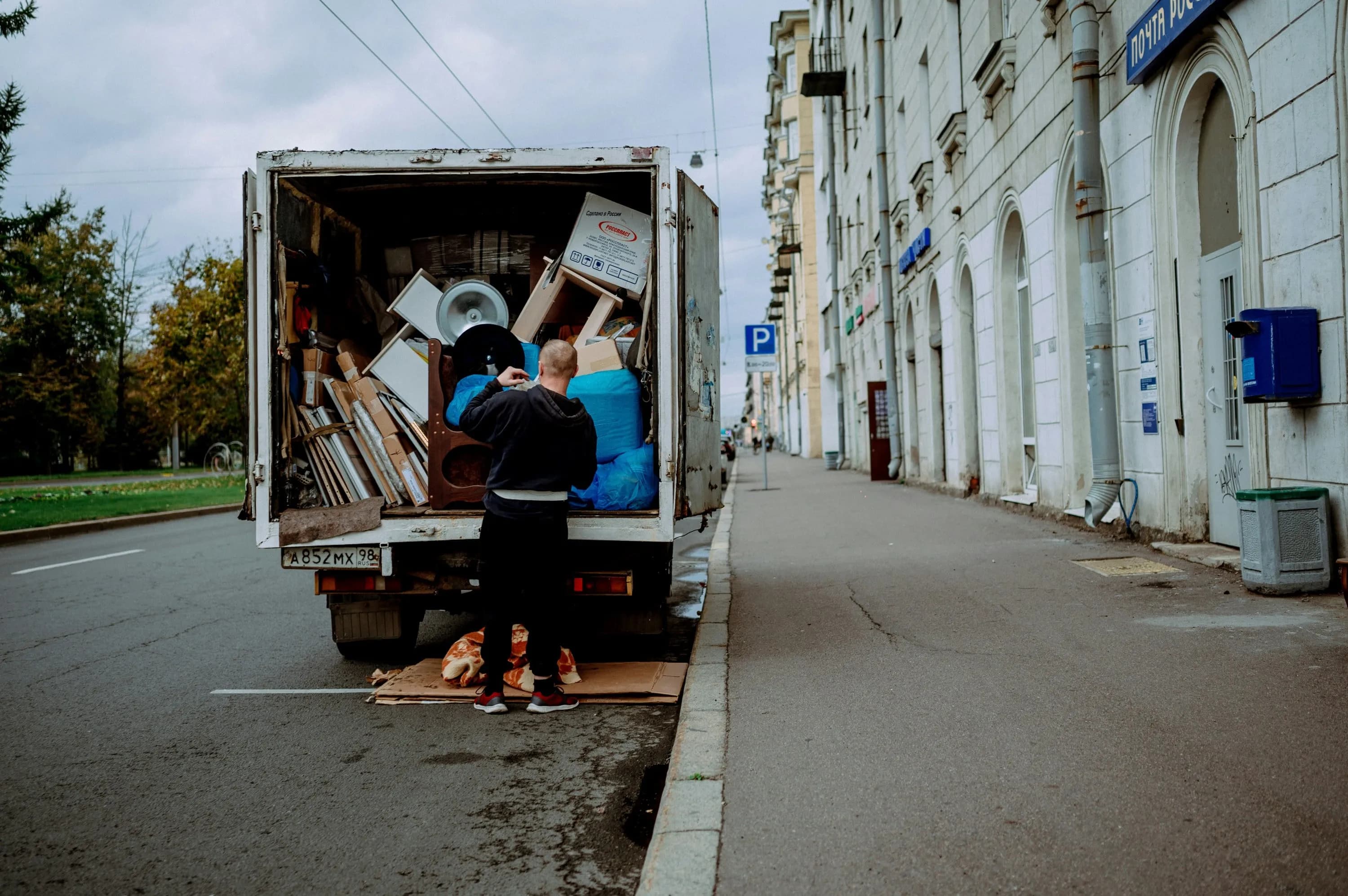 Top Reasons To Choose Our Packers & Movers Company For Office Moves