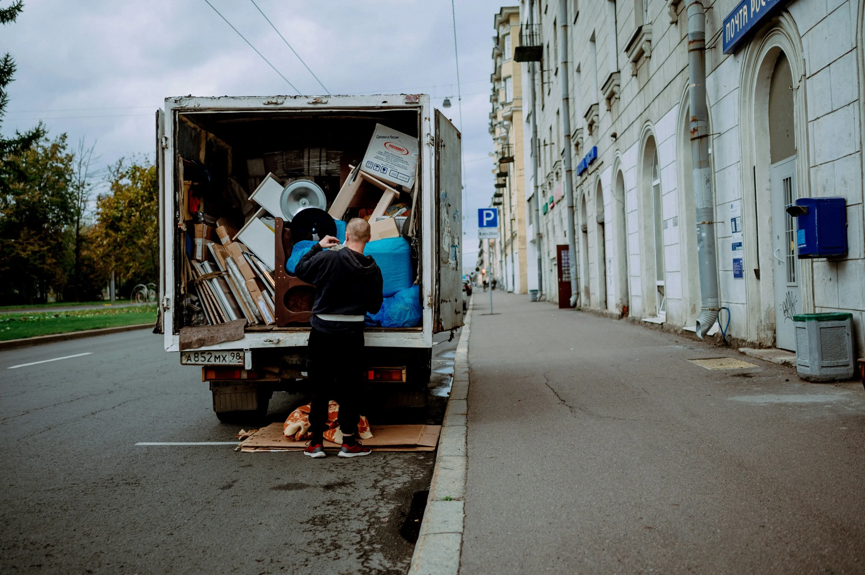 Top Reasons To Choose Our Packers & Movers Company For Office Moves
